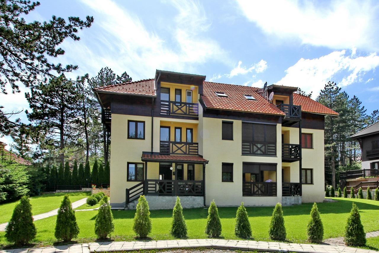 Apartments Radosti ซลาตีบอร์ ภายนอก รูปภาพ