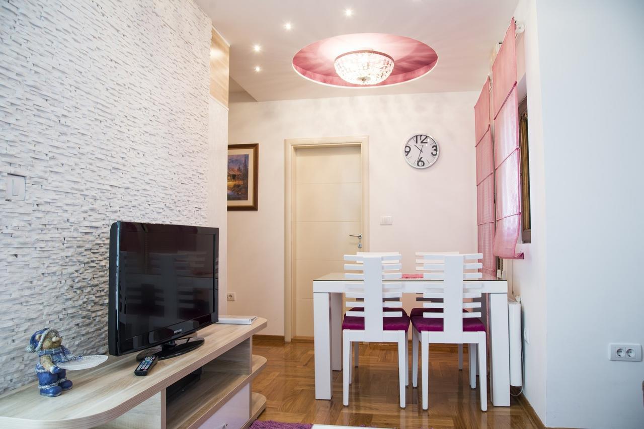 Apartments Radosti ซลาตีบอร์ ภายนอก รูปภาพ