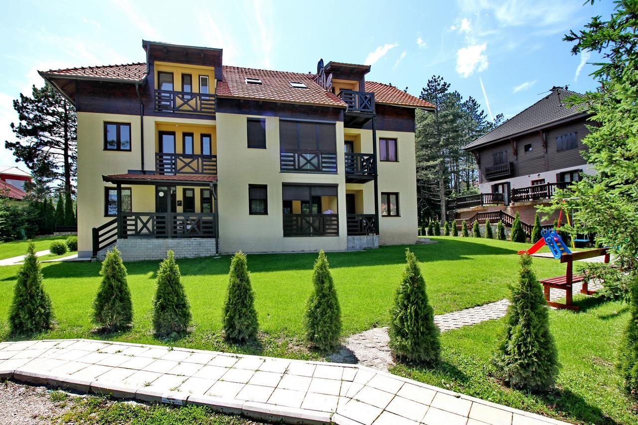 Apartments Radosti ซลาตีบอร์ ภายนอก รูปภาพ