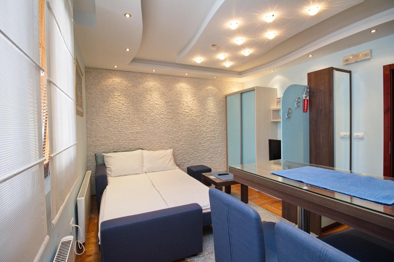Apartments Radosti ซลาตีบอร์ ภายนอก รูปภาพ
