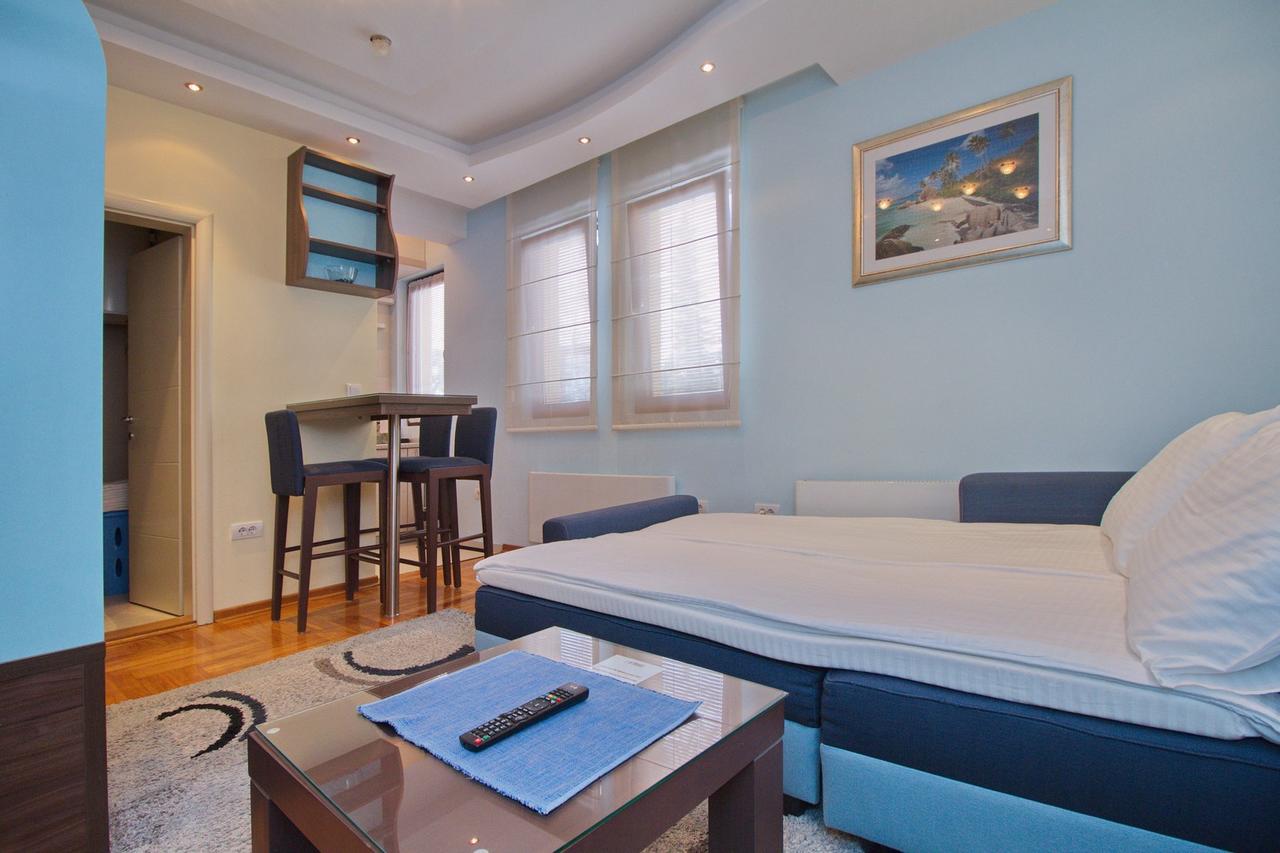 Apartments Radosti ซลาตีบอร์ ภายนอก รูปภาพ