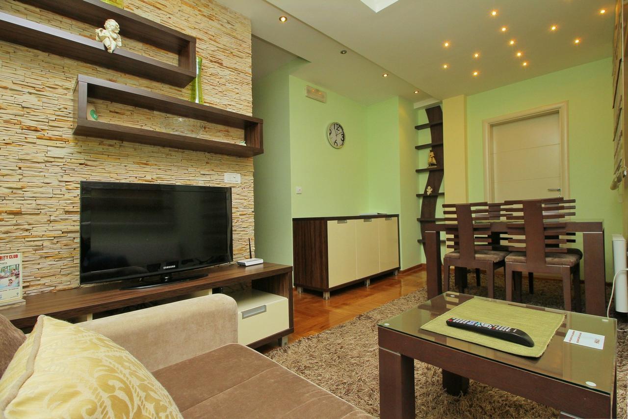 Apartments Radosti ซลาตีบอร์ ภายนอก รูปภาพ