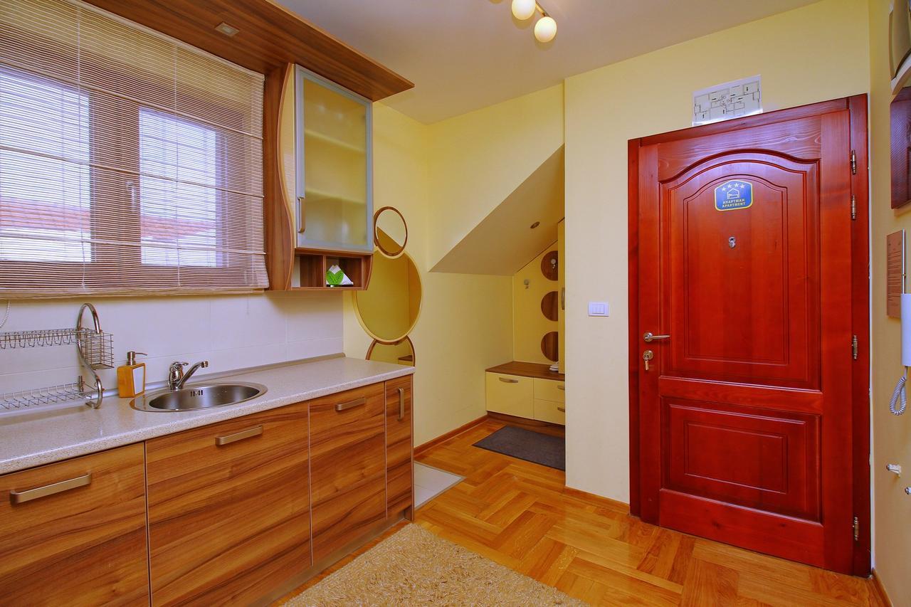 Apartments Radosti ซลาตีบอร์ ภายนอก รูปภาพ
