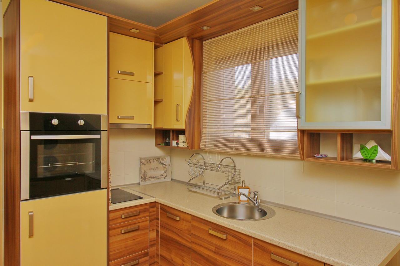 Apartments Radosti ซลาตีบอร์ ภายนอก รูปภาพ