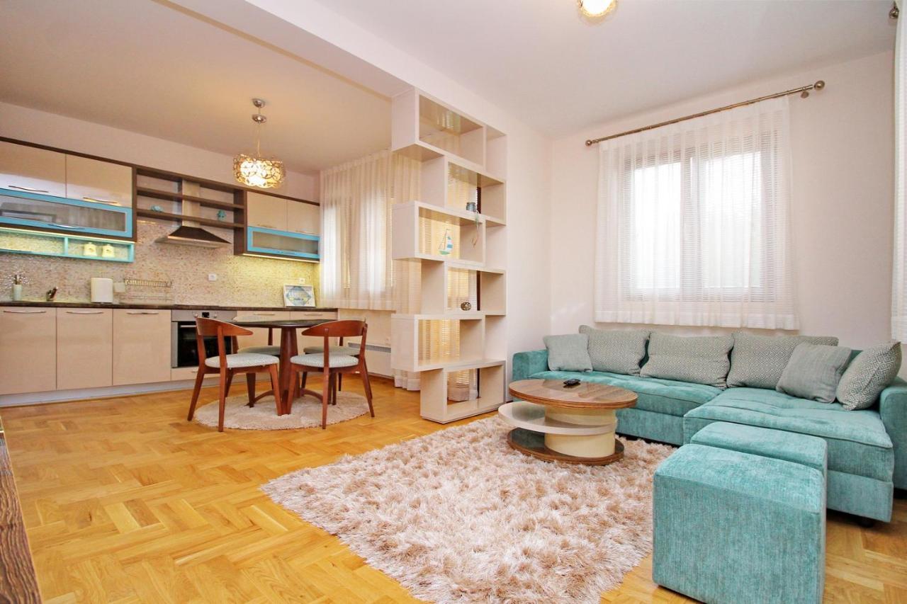 Apartments Radosti ซลาตีบอร์ ภายนอก รูปภาพ